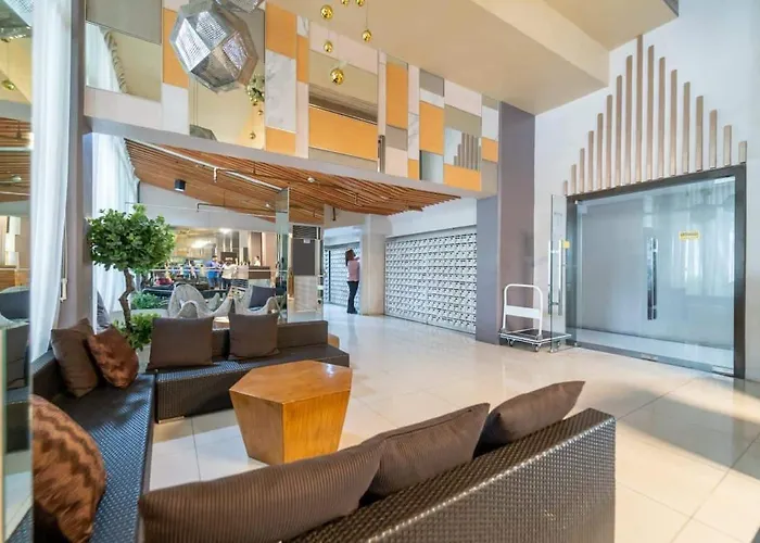 - Wifi Up To 100mbps - Infinity Pool Apartment